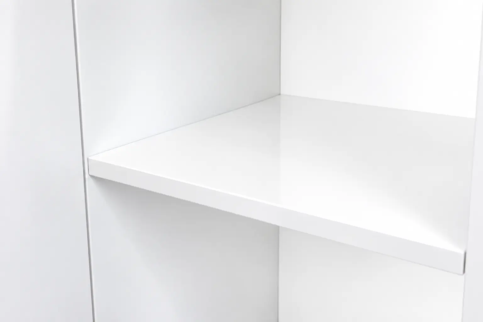 Reef Casa cabinet shelf